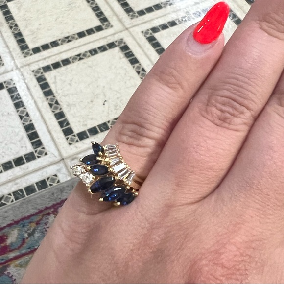 14k Yellow Gold Diamond & Sapphire Ring - Picture 7 of 10